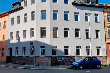 Mehrfamilienhaus teilsaniert mit großem Potenzial zimmer