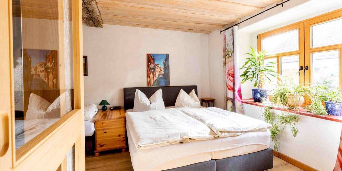 Mehrfamilienhaus, Wohnhaus Auma-Weidatal Wiebelsdorf - 7 Zimmer, 240 m&sup2;, 179.000&euro; | Angebot:26910454