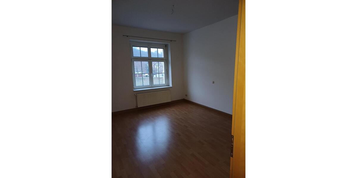 Etagenwohnung Gera Debschwitz - 2 Zimmer, 74 m&sup2;, 490&euro; | Angebot:26612245