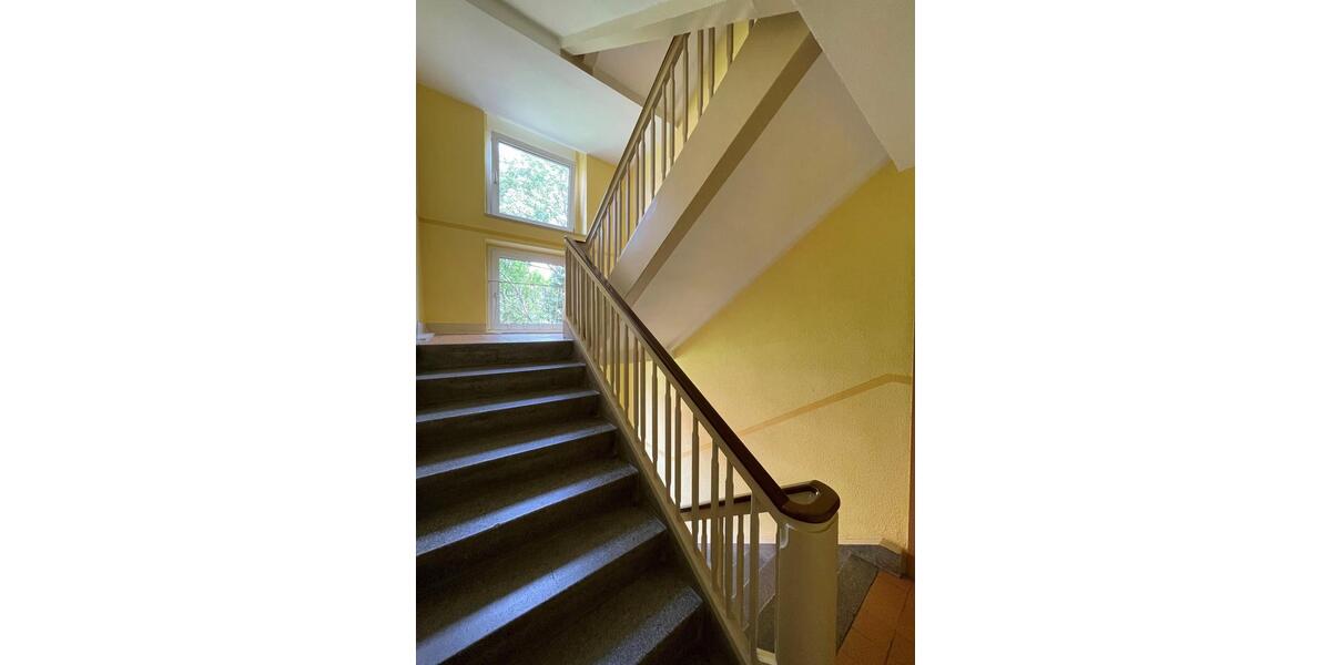 Etagenwohnung Gera Alt-Bieblach - 3 Zimmer, 64 m&sup2;, 384&euro; | Angebot:24254133