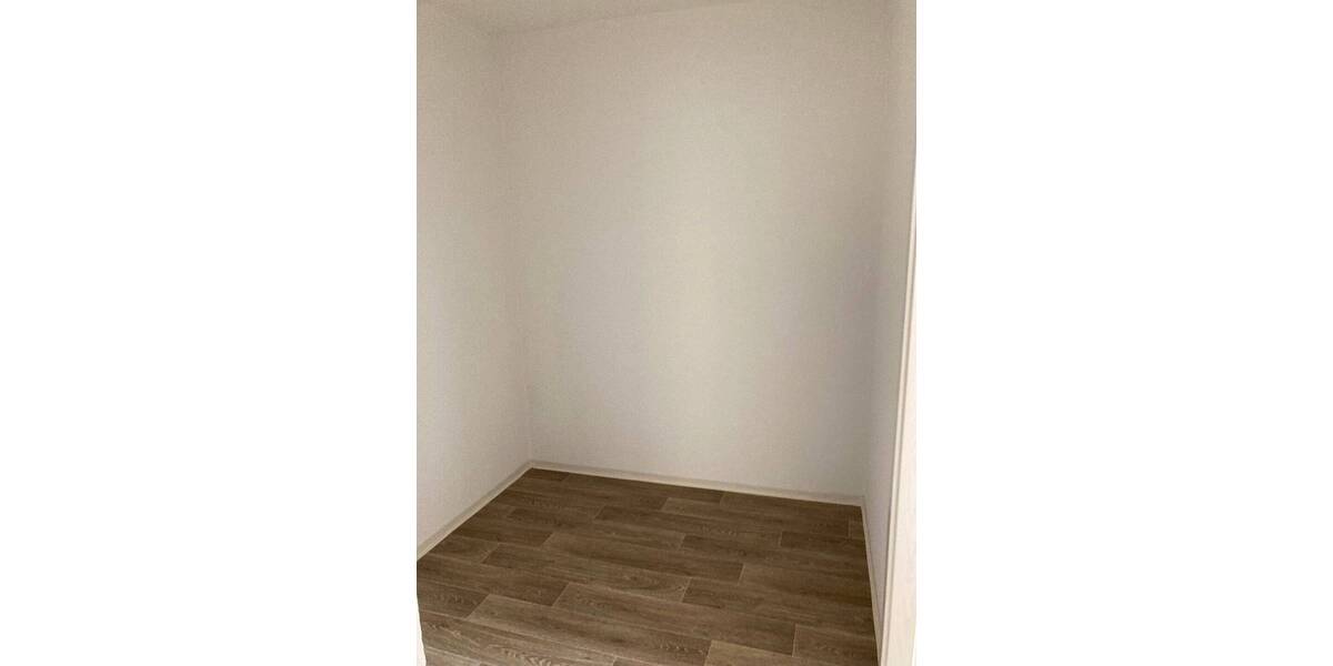 Etagenwohnung Gera Lusan - 3 Zimmer, 61 m&sup2;, 360&euro; | Angebot:26908414