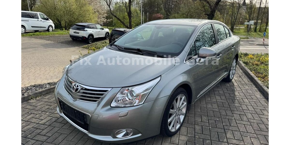 Toyota Avensis 90.002 km 7.999 &euro; Gera 07551