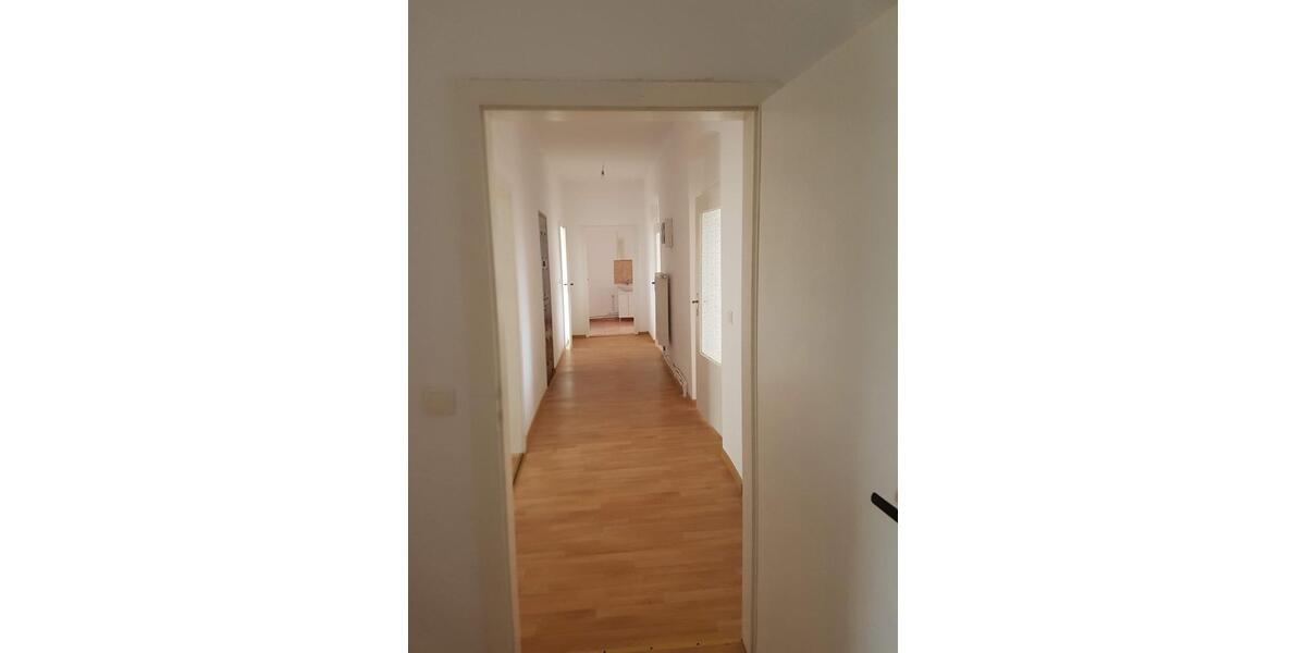 Etagenwohnung Werdau - 5 Zimmer, 116 m&sup2;, 100.000&euro; | Angebot:26136343