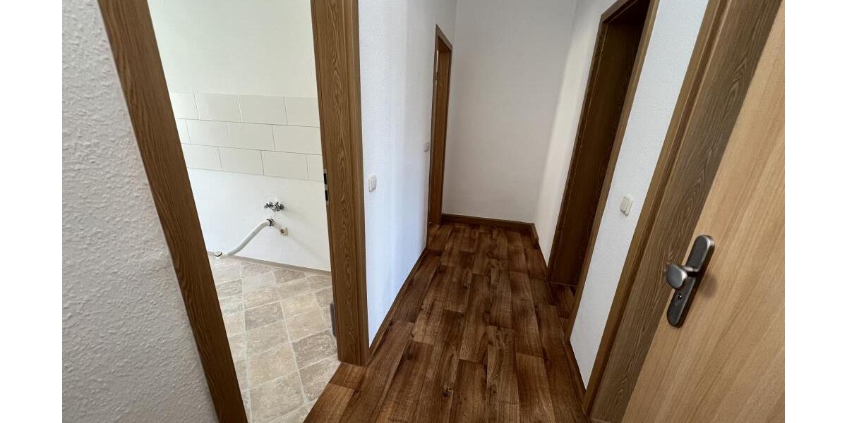 Schicke 3-Raum Wohnung mit modernem Bad, Balkon und Gartennutzung in ruhiger Anliegerstraße! - Etagenwohnung Gera Ostviertel | Angebot:26145251