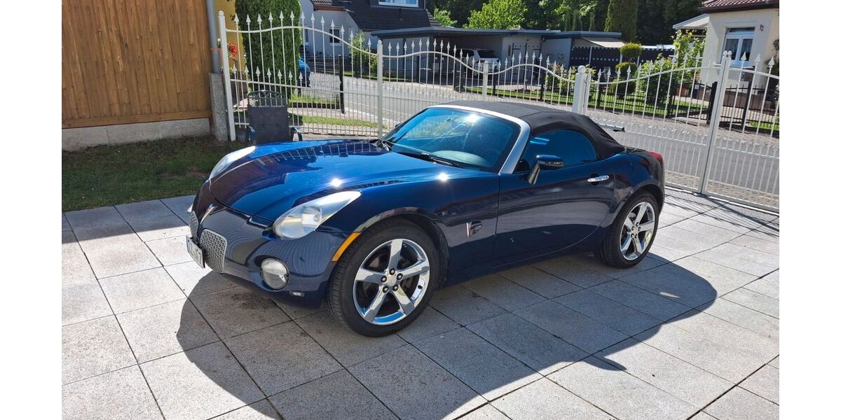 Pontiac Solstice 143.755 km 9.950 € Zeitz 06712