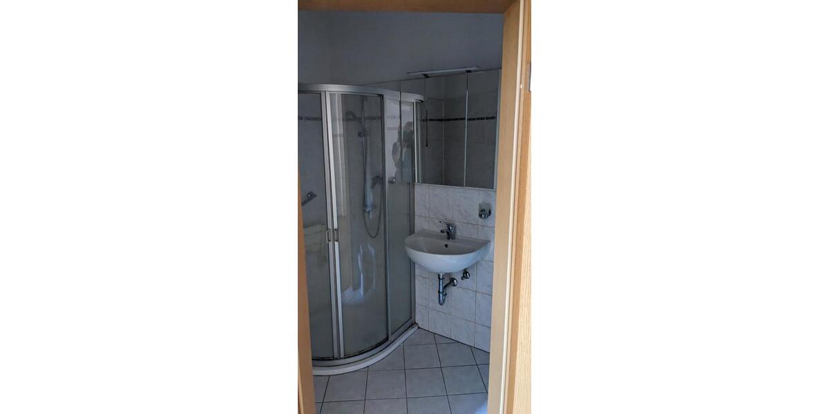 Erdgeschoßwohnung Zeitz - 2 Zimmer, 68 m&sup2;, 170&euro; | Angebot:26633189
