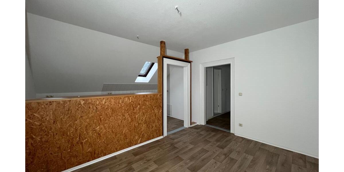 Gemütliche 3 Raum DG Wohnung mit Garten am Haus - unterhalb der Osterburg! - Dachgeschoßwohnung Weida Liebsdorf | Angebot:26146312