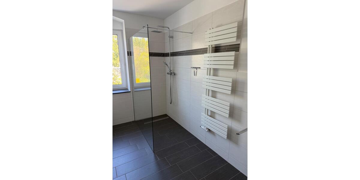 Etagenwohnung Fraureuth - 4 Zimmer, 97 m&sup2;, 772&euro; | Angebot:26226452