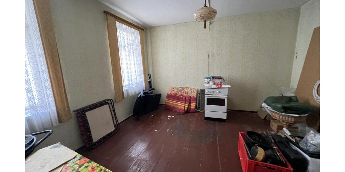 Sanierungsbedürftiges Wohnhaus mit Werkstatt-Nebengebäude in Gera Langeberg zu verkaufen! - Mehrfamilienhaus, Wohnhaus Gera Langenberg | Angebot:26386320