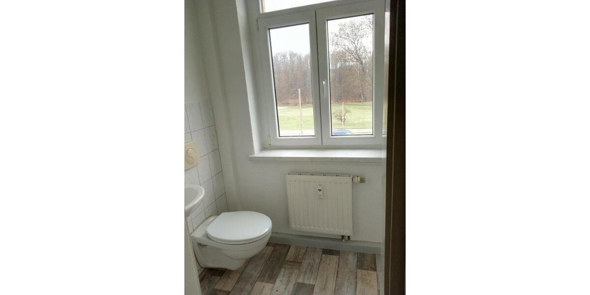 Etagenwohnung Crimmitschau - 4 Zimmer, 87 m&sup2;, 363&euro; | Angebot:24786900