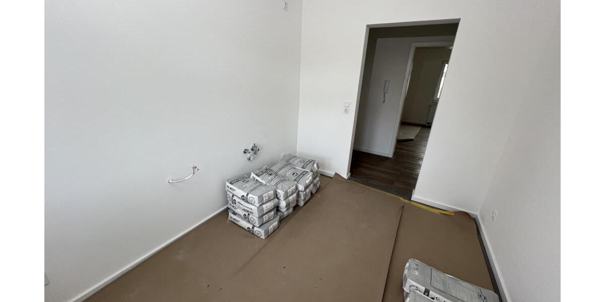 Erstbezug nach Sanierung: Exklusive 3 Zimmer Wohnung mit Balkon, Wanne und Dusche! - Etagenwohnung Gera Alt-Bieblach | Angebot:26248665