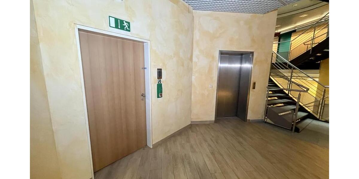 Komplettes Büro-Geschäftshaus zur Miete im Herzen von Gera! Bestlage auf der Sorge! - Gewerbeobjekt Gera Ostviertel | Angebot:26383355