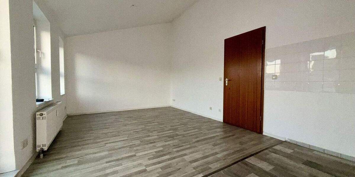 Etagenwohnung Crimmitschau - 2 Zimmer, 42 m&sup2;, 290&euro; | Angebot:25680255