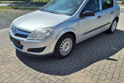 Opel Astra 127.000 km 2.799 &euro; Weida 07570