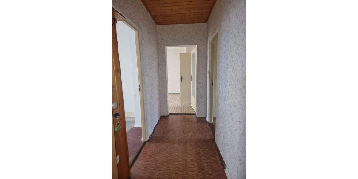 Etagenwohnung Crimmitschau - 2 Zimmer, 59 m&sup2;, 25.000&euro; | Angebot:25819926