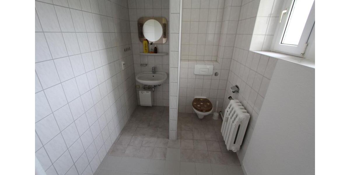 Sehr gut geschnittene Ladeneinheit im Zentrum von Meerane zimmer