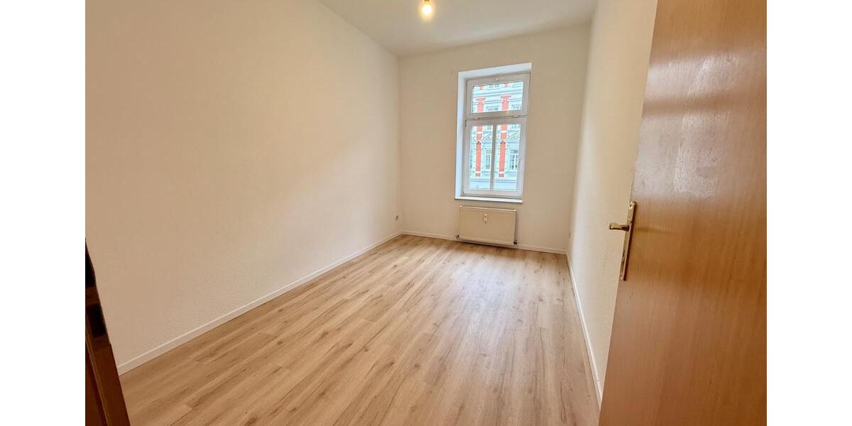 Etagenwohnung Gera - 2 Zimmer, 55 m&sup2;, 320&euro; | Angebot:26148452