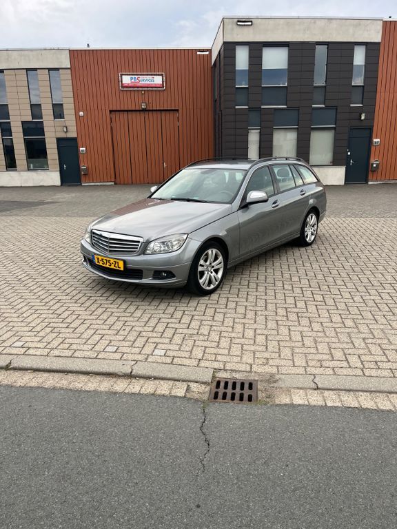 Mercedes-Benz C 200 411.000 km 2.950 € Elst 06662