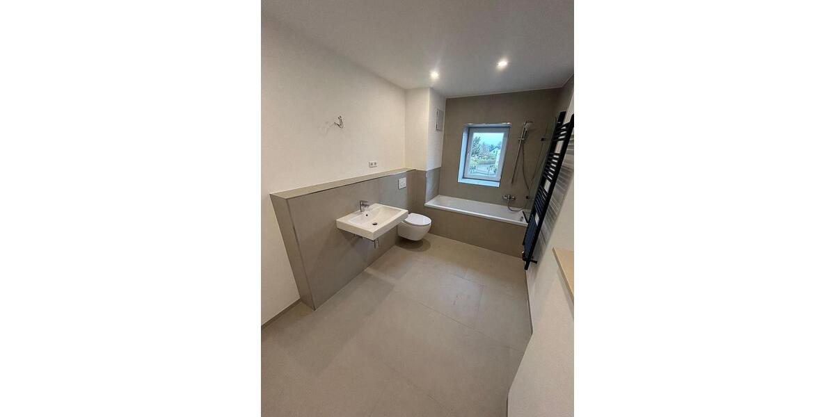 Dachgeschoßwohnung Meerane - 3 Zimmer, 84 m&sup2;, 600&euro; | Angebot:26664457