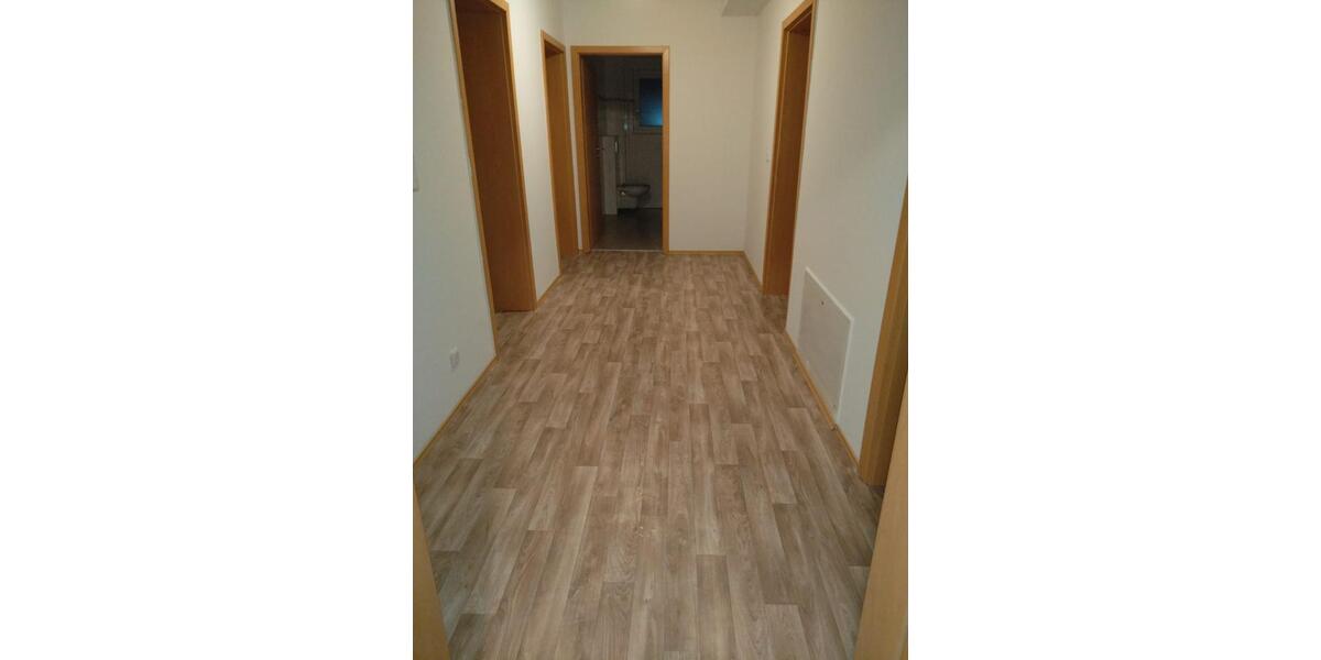 Erdgeschoßwohnung Zeulenroda-Triebes Triebes - 4 Zimmer, 104 m&sup2;, 780&euro; | Angebot:26169251