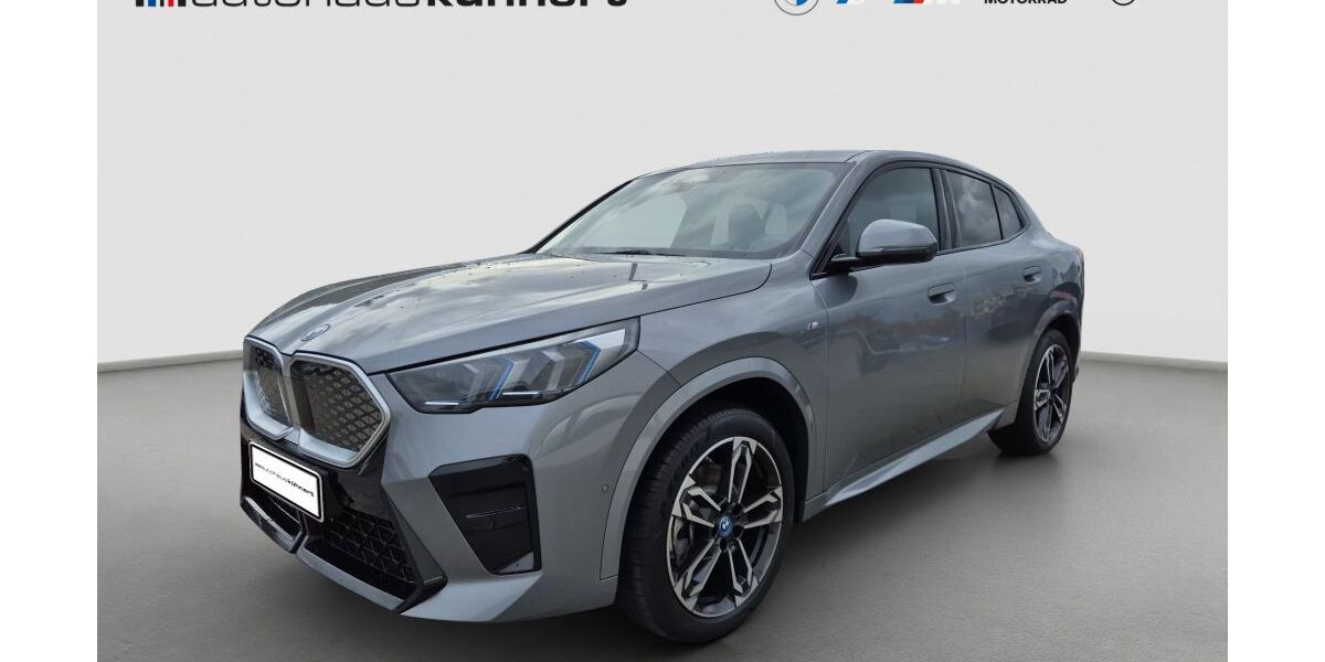 BMW iX2 7.705 km 49.455 € Gera 07552