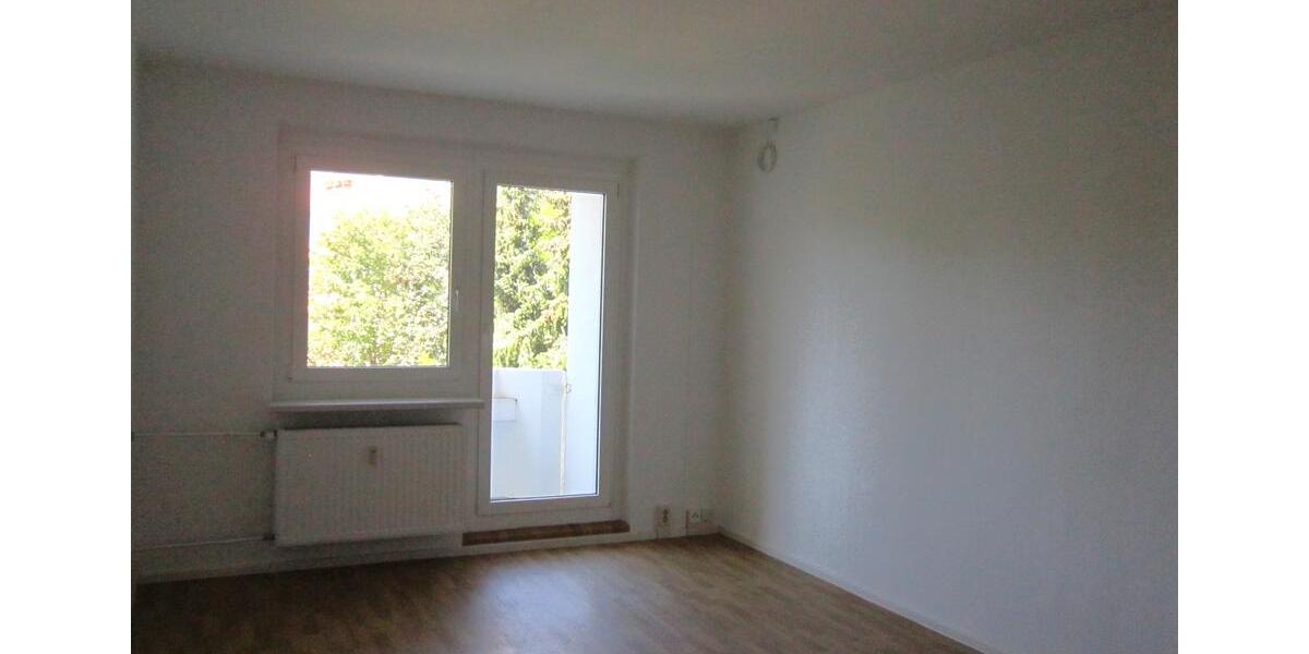Etagenwohnung Crimmitschau - 4 Zimmer, 87 m&sup2;, 520&euro; | Angebot:19635396