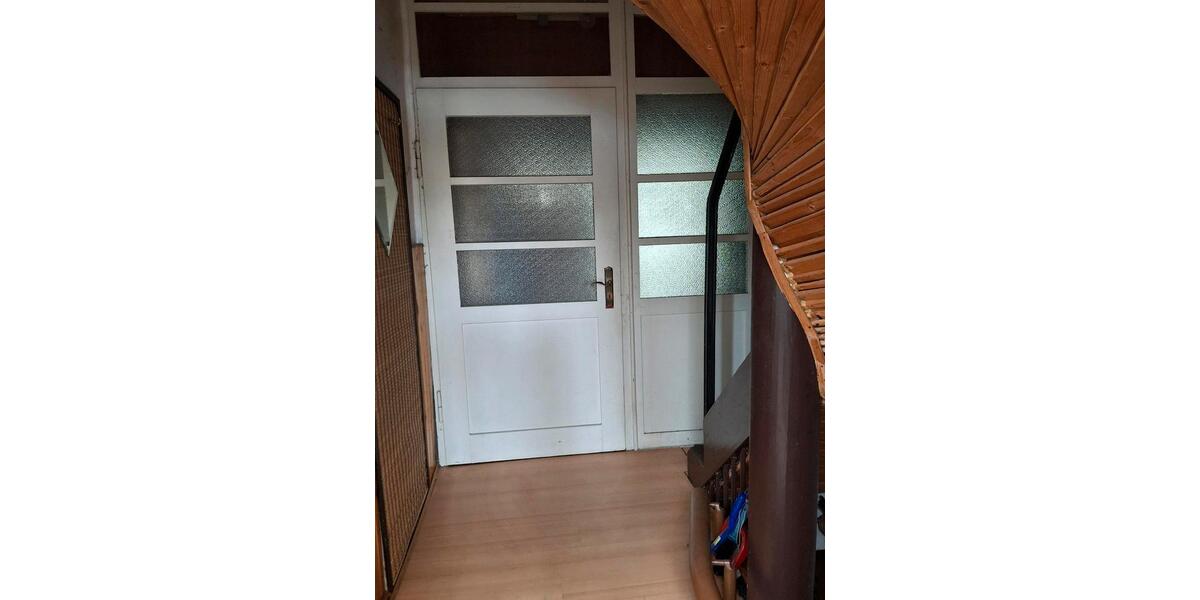 Reihenhaus Werdau - 5 Zimmer, 100 m&sup2;, 65.000&euro; | Angebot:24829937