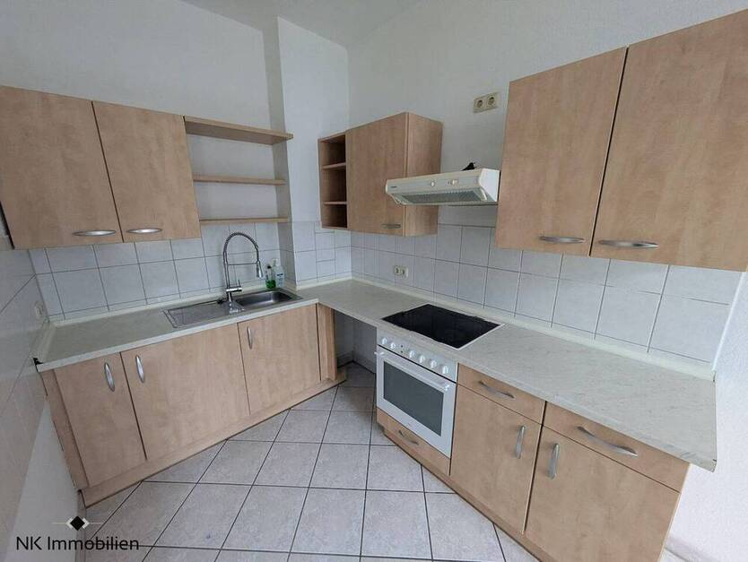 ++ schöne 3-Raum Wohnung mit Einbauküche, Balkon & Aufzug - nahe dem Hauptbahnhof ++