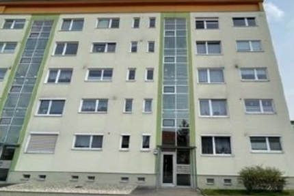 Wohnung Zeitz - 3 Zimmer, 76 m&sup2;, 76.000&euro; | Angebot:27277953