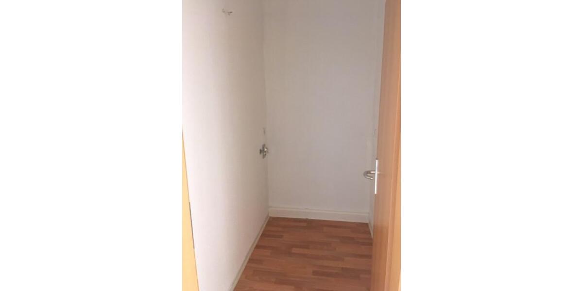 Etagenwohnung Gera Lusan - 2 Zimmer, 49 m&sup2;, 320&euro; | Angebot:26148449