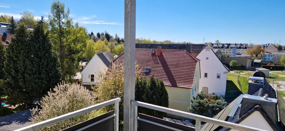 Dachgeschoßwohnung Gößnitz - 5 Zimmer, 98 m&sup2;, 585&euro; | Angebot:26479812