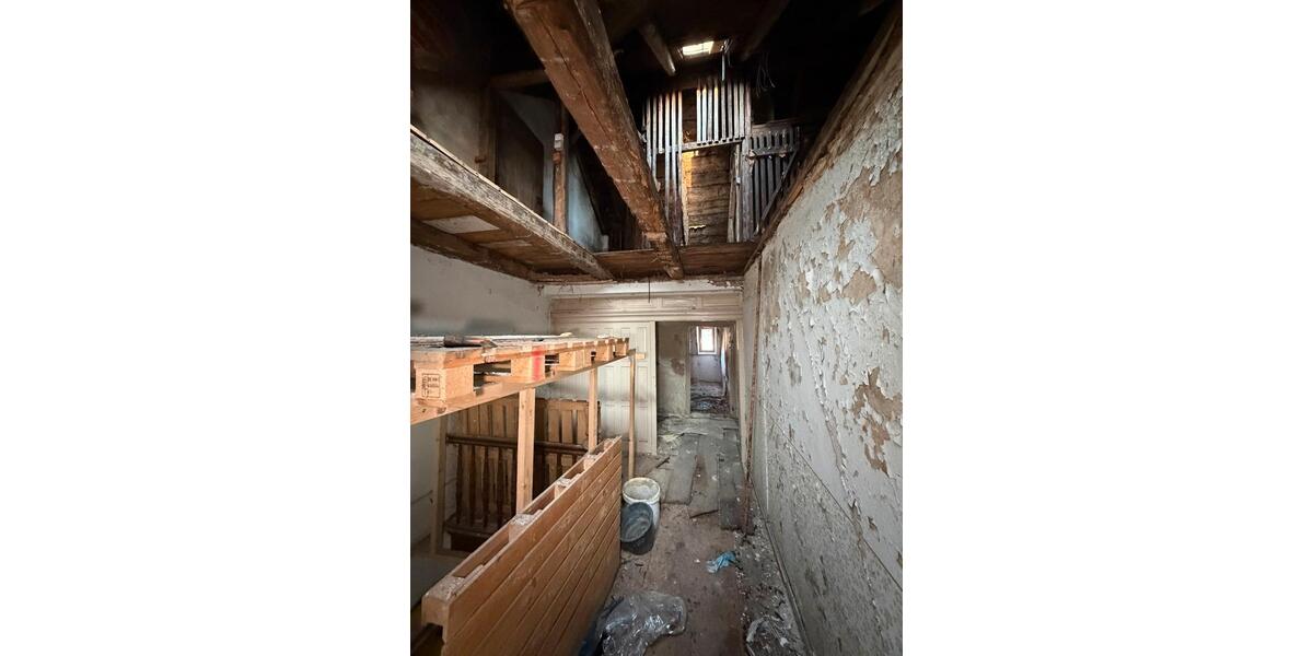 Mehrfamilienhaus, Wohnhaus Meerane - 11 Zimmer, 222 m&sup2;, 666&euro; | Angebot:25798672