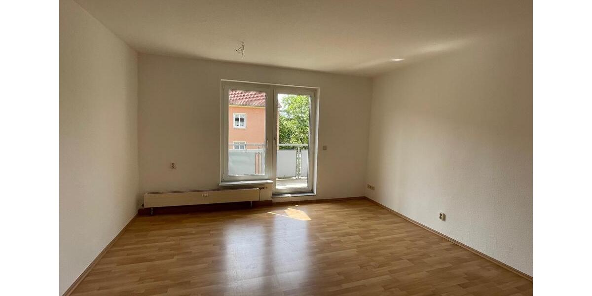 Etagenwohnung Gera Alt-Bieblach - 3 Zimmer, 64 m&sup2;, 384&euro; | Angebot:24254133