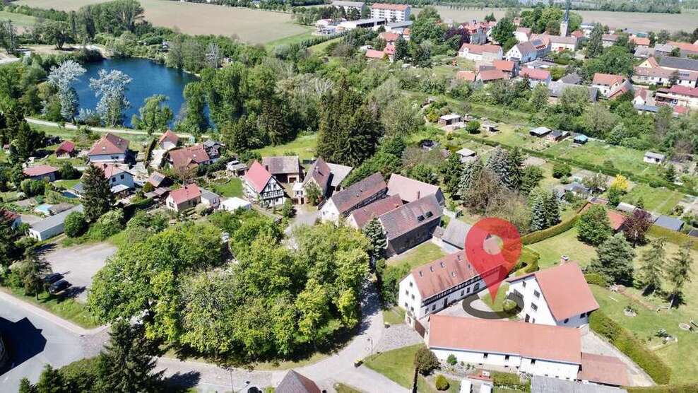 Haus zum Kaufen in Elsteraue 1.150.000 € 626.8 m²
