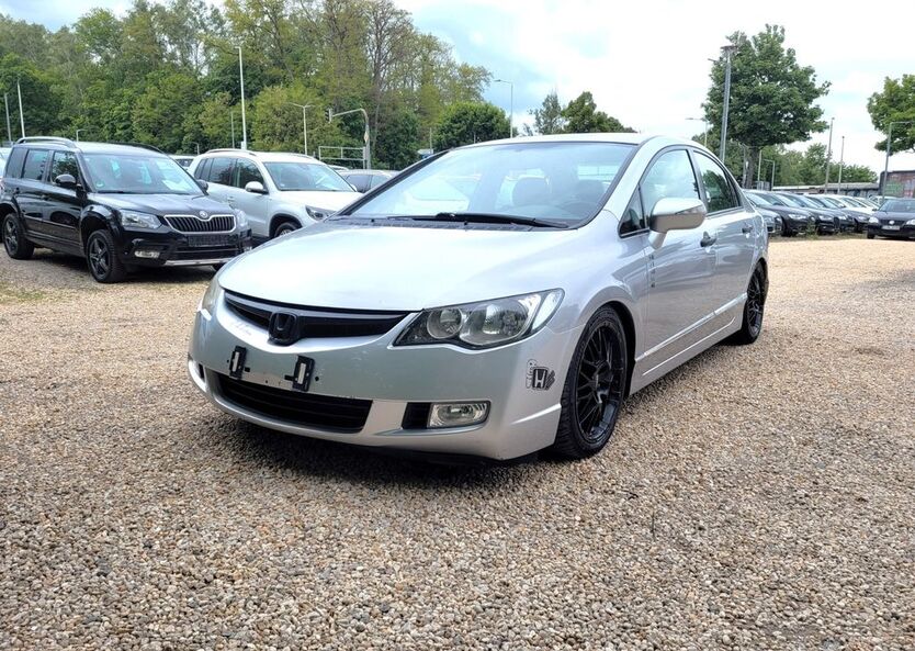 Honda Civic 157.564 km 3.280 € Zwickau 08056