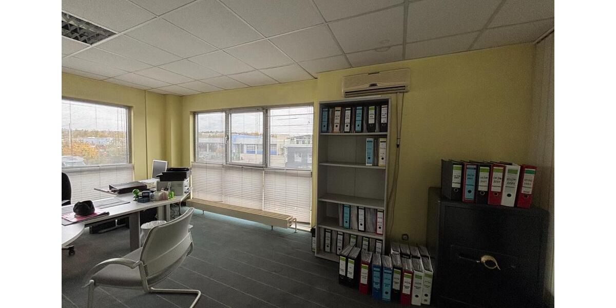 Showroom Bürofläche Ladenfläche mit Einzelbüros in Gera Co-Working Fläche zimmer