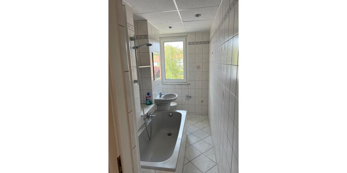 Dachgeschoßwohnung Altenburg - 3 Zimmer, 58 m&sup2;, 55.000&euro; | Angebot:27017040