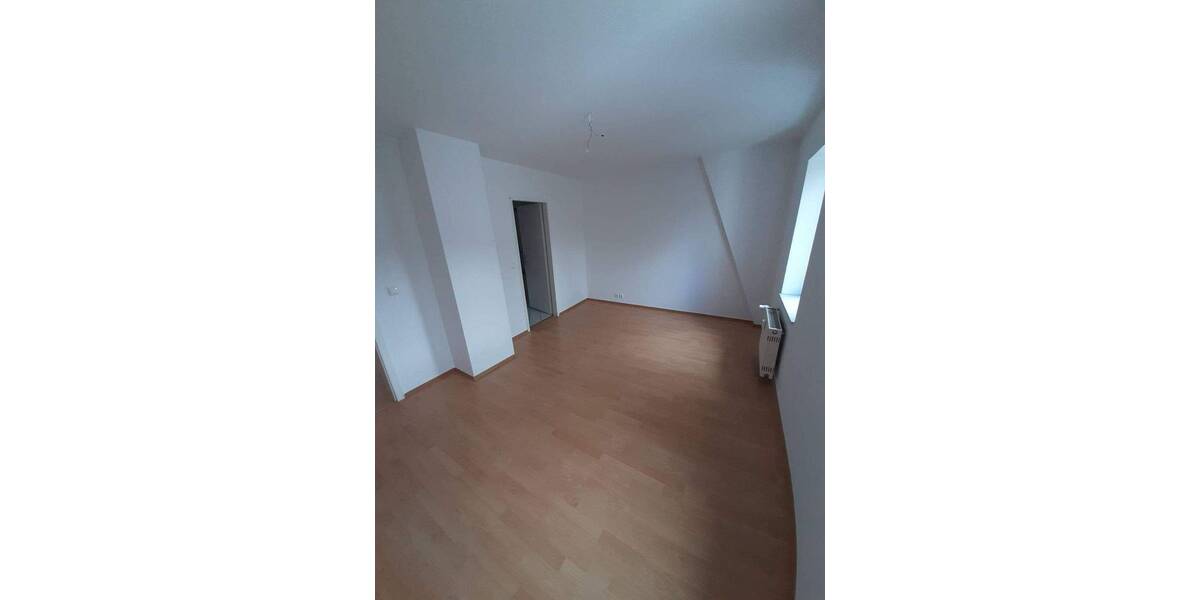 Etagenwohnung Gera Untermhaus - 4 Zimmer, 108 m&sup2;, 700&euro; | Angebot:26851207