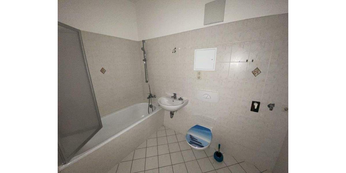 3R Whg. mit EBK in zentralter Lage - mit Ankleidezimmer & EBK 3 zimmer