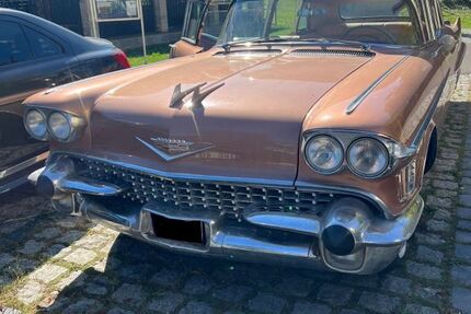 Cadillac Fleetwood 3.000 km 29.999 &euro; Altenburg 04600
