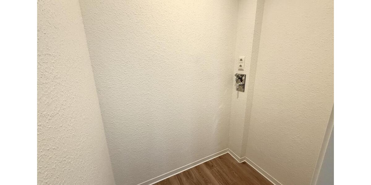 Etagenwohnung Gera Alt-Bieblach - 4 Zimmer, 80 m&sup2;, 679&euro; | Angebot:26534023