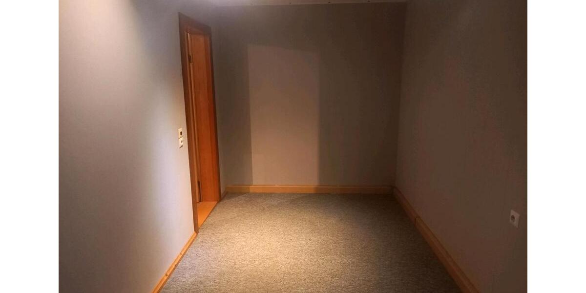 Einfamilienhaus Neustadt an der Orla - 10 Zimmer, 233 m&sup2;, 174.000&euro; | Angebot:26786990