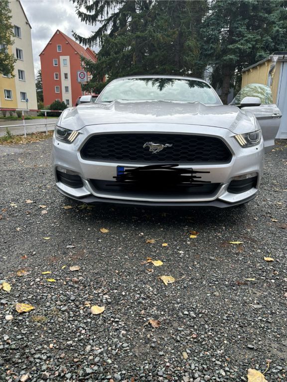 Ford Mustang 108.000 km 21.850 € Zwickau 08058