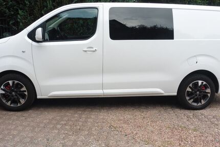 Opel Vivaro 49.500 km 24.990 € Crimmitschau 08451