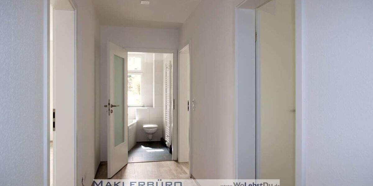 Etagenwohnung Greiz - 3 Zimmer, 82 m&sup2;, 599&euro; | Angebot:25152765