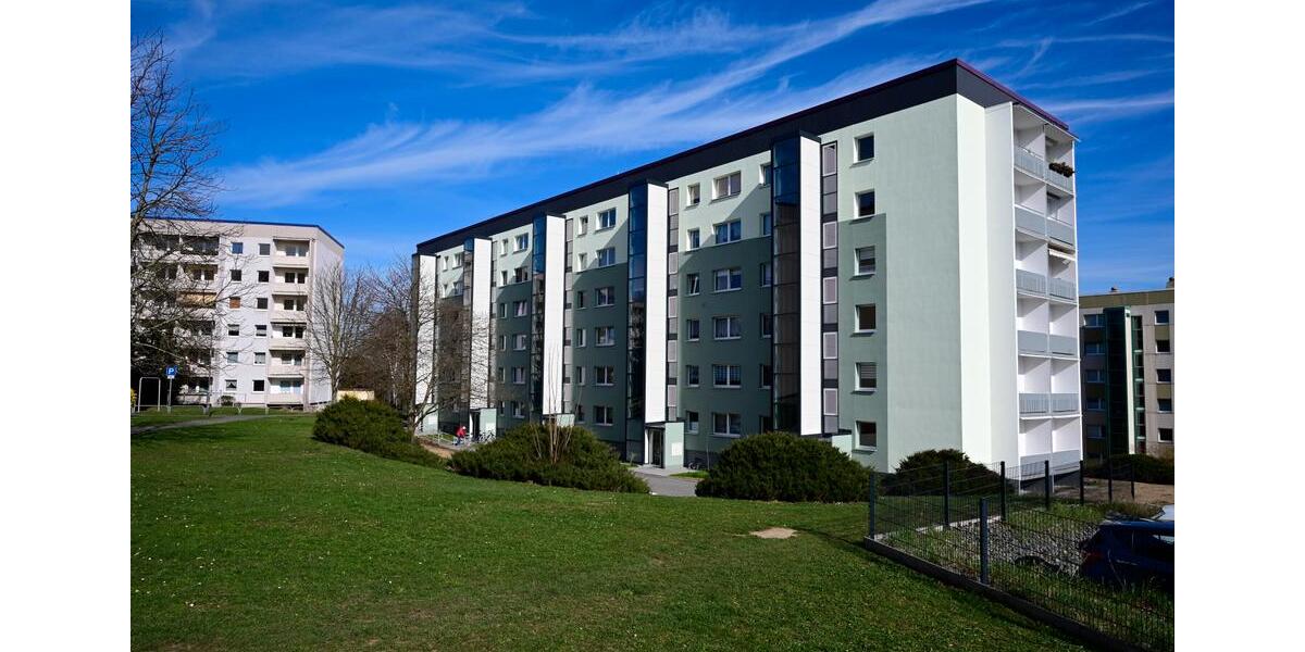 Erdgeschoßwohnung Crimmitschau - 3 Zimmer, 56 m&sup2;, 366&euro; | Angebot:25418320