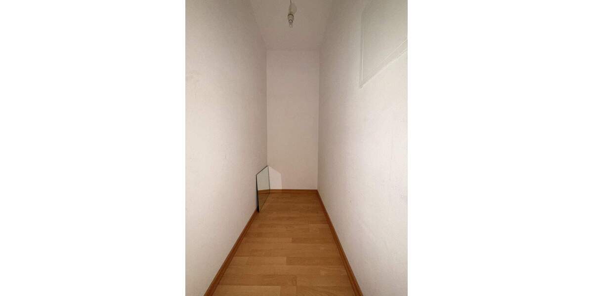 Etagenwohnung Crimmitschau - 2 Zimmer, 51 m&sup2;, 320&euro; | Angebot:25680254