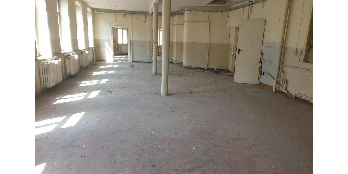 Mehrfamilienhaus, Wohnhaus Auma-Weidatal Weidatal - 5 Zimmer, 250 m&sup2;, 20.000&euro; | Angebot:27262940