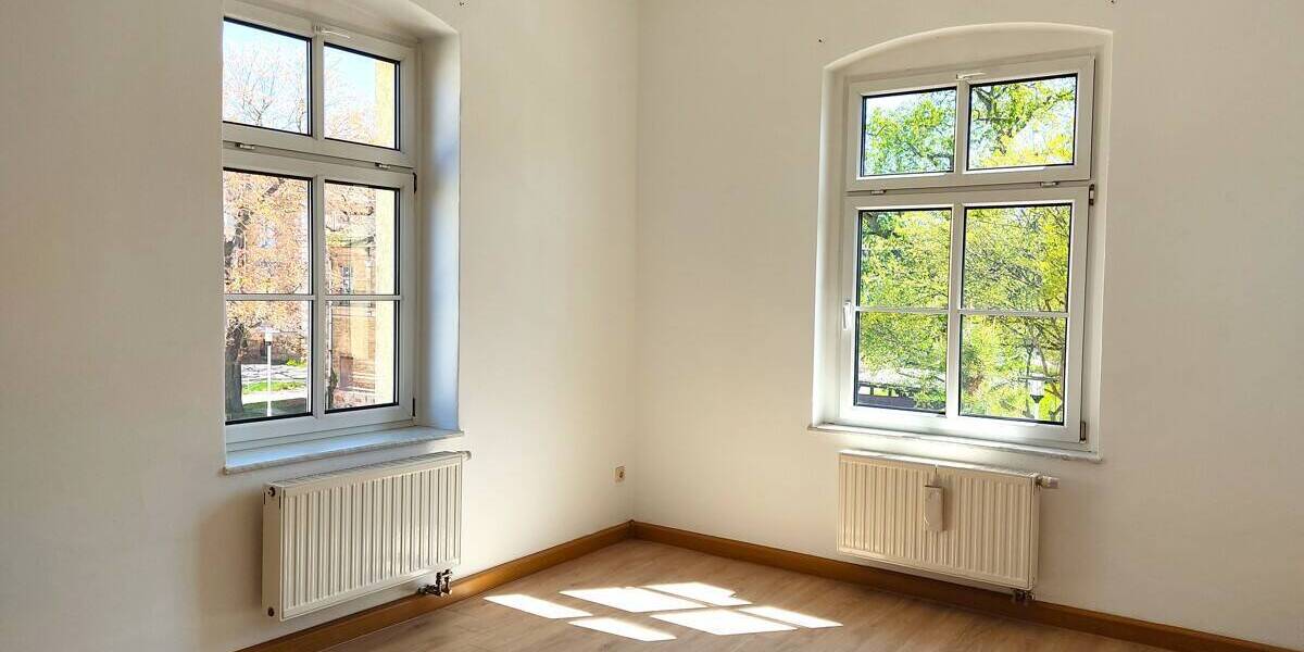 Etagenwohnung Gera Innenstadt - 3 Zimmer, 96 m&sup2;, 600&euro; | Angebot:26796130