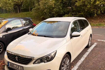Peugeot 308 105.000 km 9.800 &euro; Altenburg 04600
